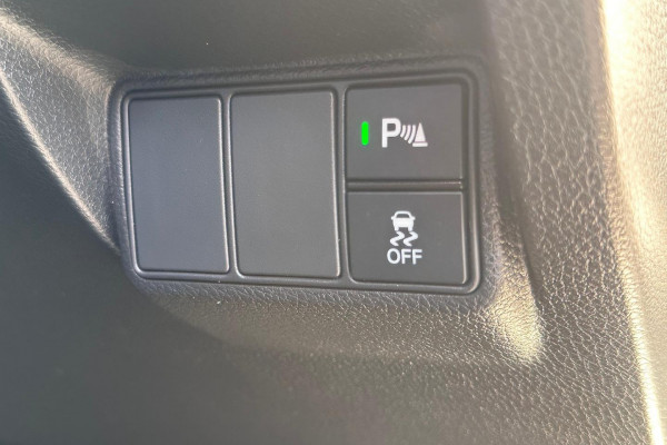 2016 Honda Civic 10th Gen VTi-L Sedan Image 18