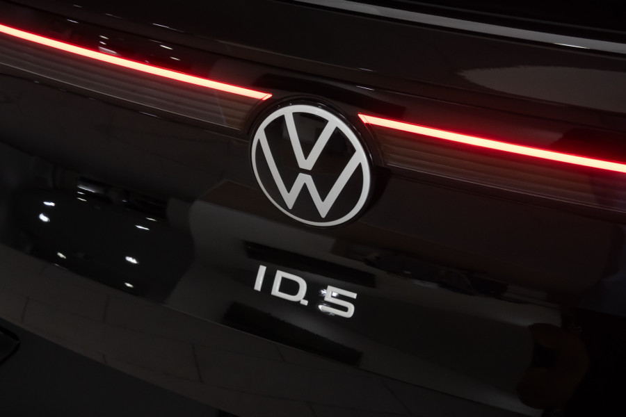 2025 MY25.5 Volkswagen ID. 5 E2 Pro SUV Image 22