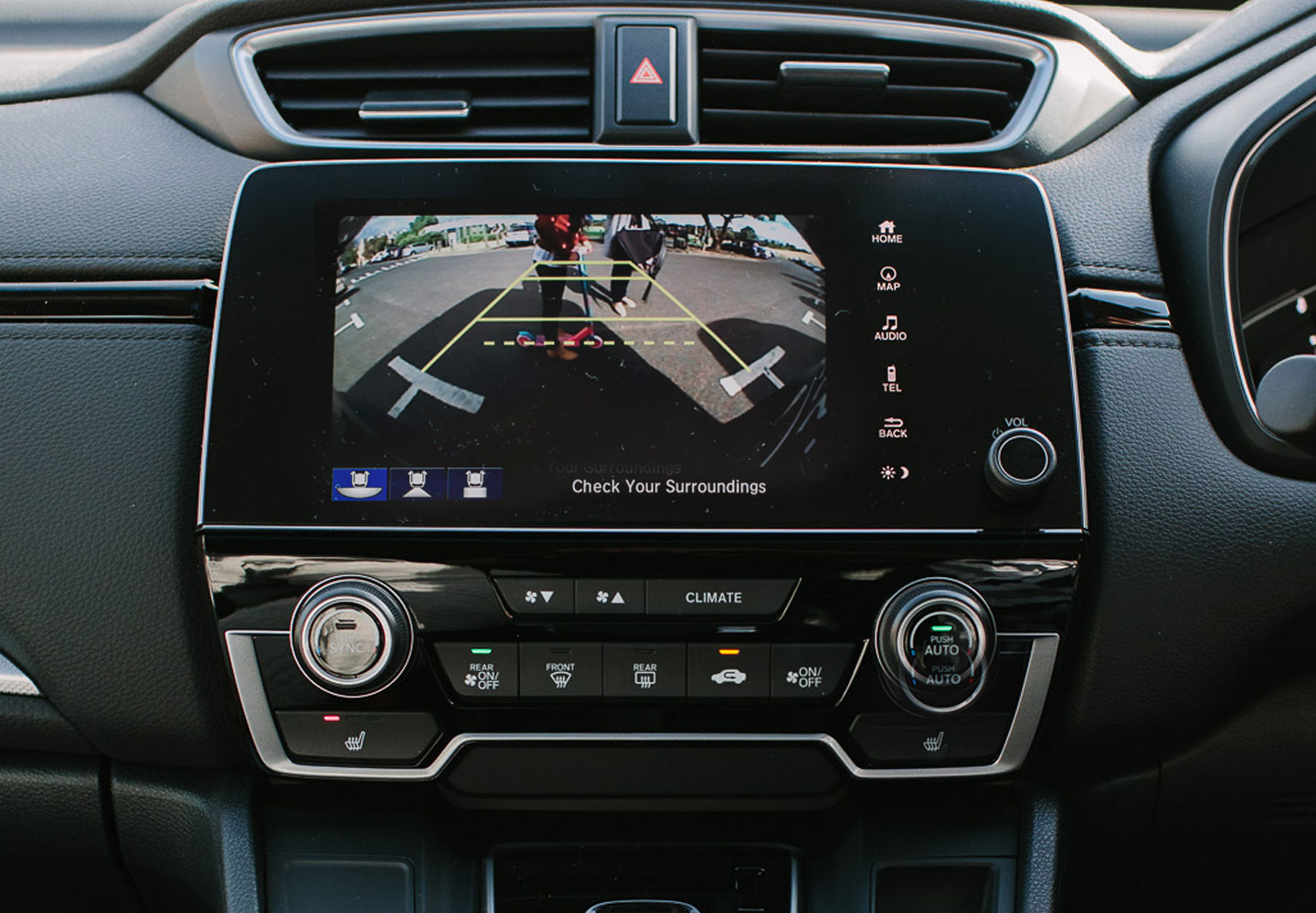 CR-V Multi-angle Reversing Camera