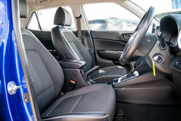 2023 Hyundai Venue QX.V5 Active SUV Image 17