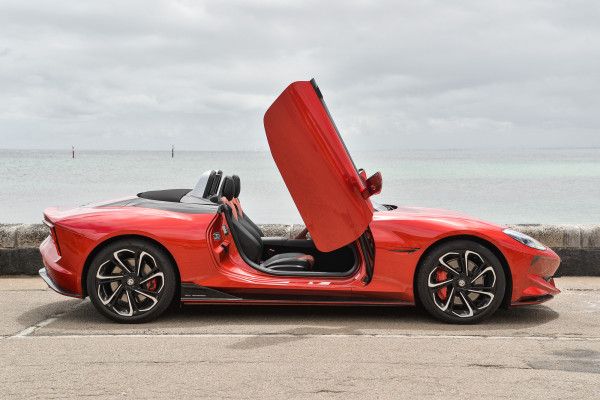 2024 MY24.5 MG Cyberster EC32  Convertible