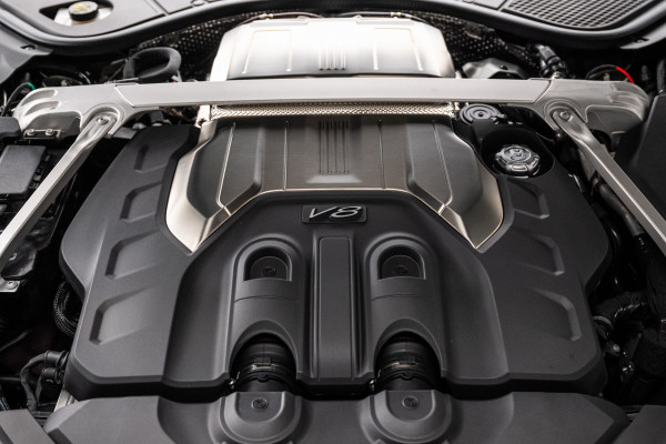 2023 Bentley Flying Spur 3S Azure V8 Sedan image 34
