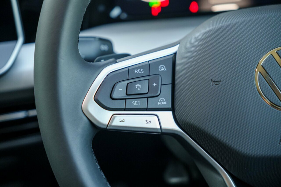2026 Volkswagen Golf 8.5 110TSI Life Hatch Image 11