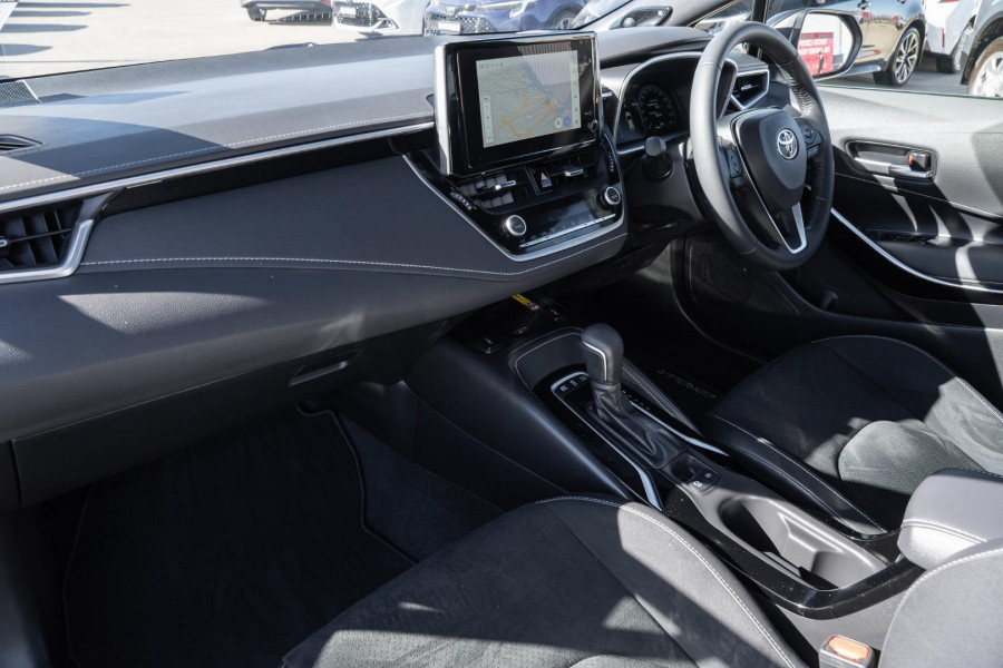 2025 Toyota Corolla ZWE219R  ZR Hybrid Hatch Image 8
