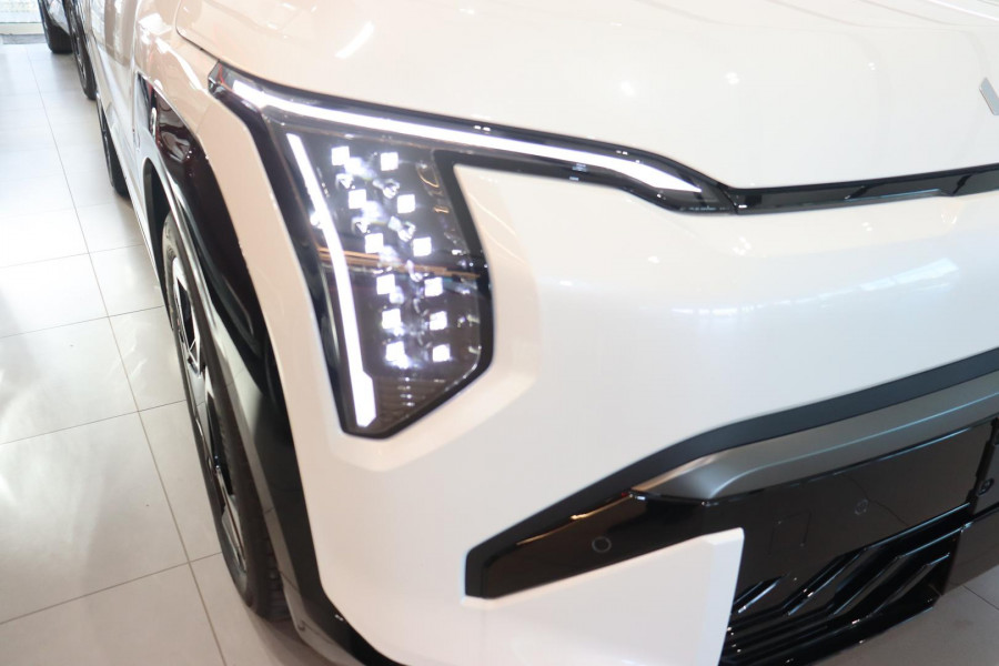 2026 MY27 Kia EV3 SV GT-Line SUV Image 9