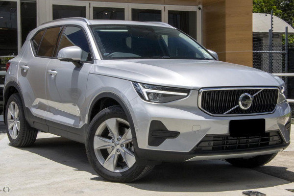 2024 MY25 Volvo XC40  Plus B4 SUV