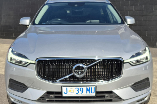 2020 MY21 Volvo XC60 UZ D4 Momentum SUV Image 2