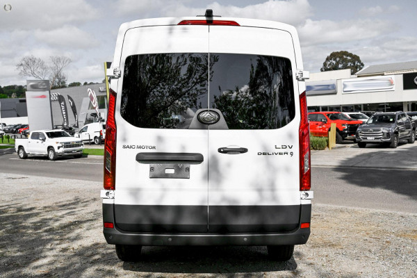 2024 LDV Deliver 9  LWB Mid Roof Van Image 3