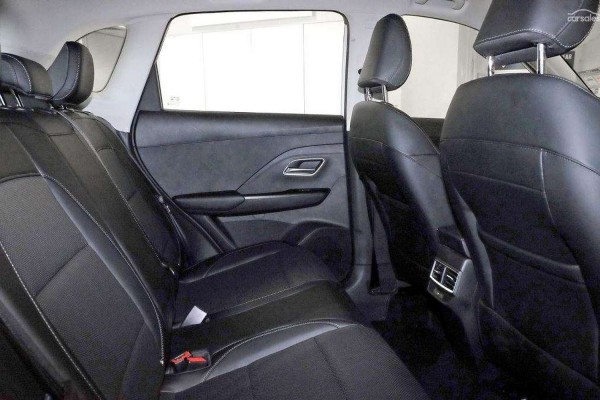 2026 MY26.5 MG ZS ZS32 Essence Hybrid+ SUV Image 12