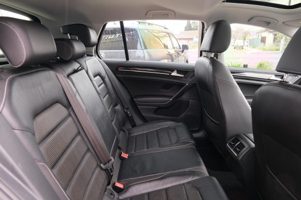 2017 MY18 Volkswagen Golf 7.5 110TSI Highline Hatch Image 12