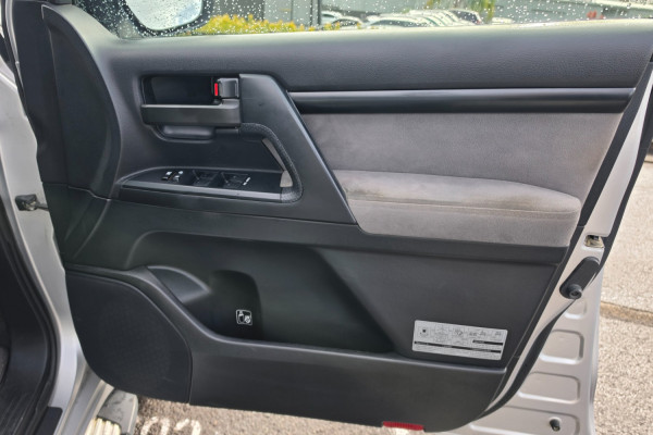 2011 MY10 Toyota LandCruiser VDJ200R GXL SUV Image 33