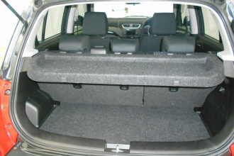 2011 Suzuki Swift FZ GL Hatchback