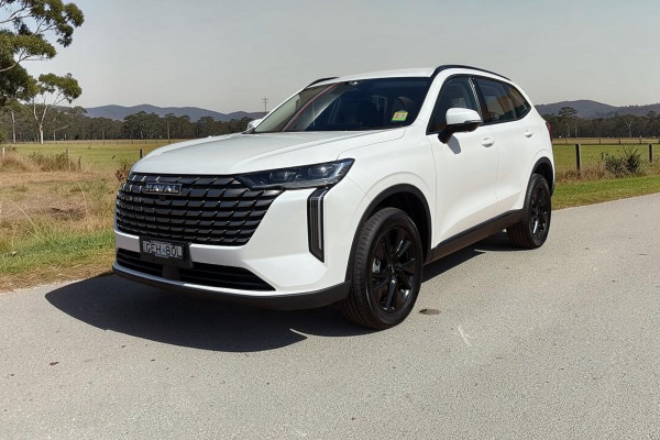 2026 GWM Haval H6 B01 Lux PHEV SUV Image 3