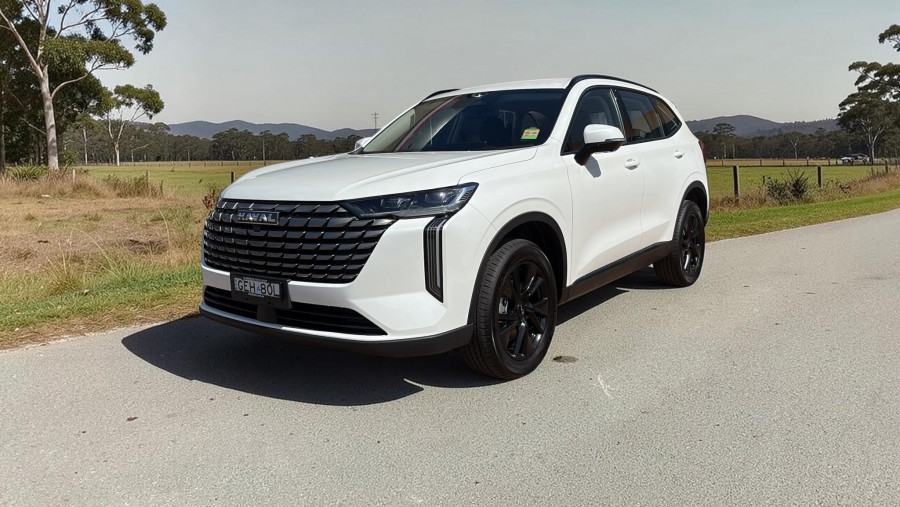 2026 GWM Haval H6 B01 Lux PHEV SUV Image 3