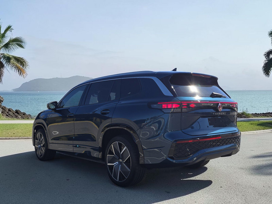 2025 MY26 Volkswagen Tayron R4 195TSI R-Line SUV Image 6