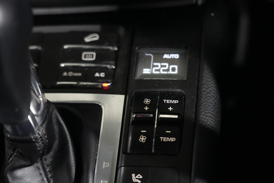 2018 Porsche Macan S Diesel SUV Image 19