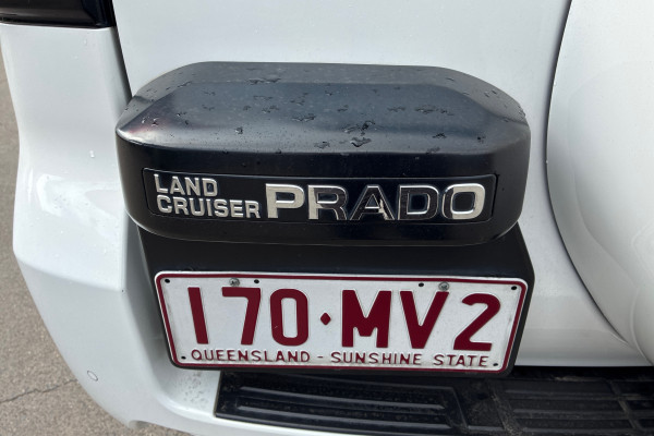 2018 Toyota LandCruiser Prado GDJ150R GXL SUV Image 10