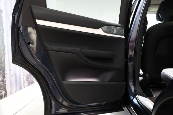 2026 Volvo EX90  Ultra Twin Motor Performance SUV Image 26