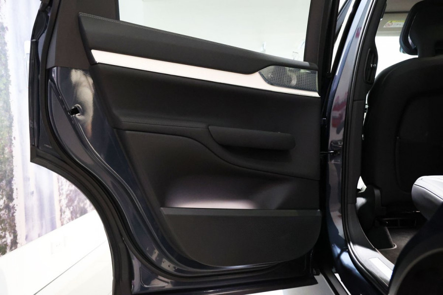 2026 Volvo EX90  Ultra Twin Motor Performance SUV Image 26