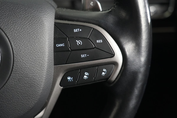 2021 Jeep Grand Cherokee Cherokee 80th Anniversary Special Edtn SUV Image 24