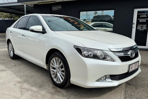 2017 Toyota Aurion GSV50R Presara Sedan Image 4