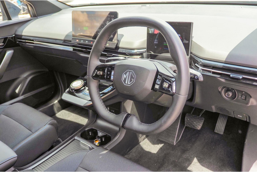 2024 MG MG4 MEH32 Long Range 77 180kW Hatch Image 7