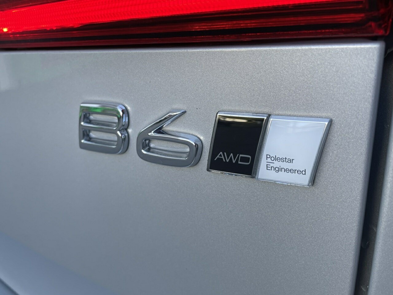 2022 Volvo XC60 UZ B6 R-Design Wagon Image 24