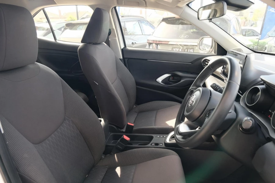 2023 Toyota Yaris Cross MXPB10R GX SUV Image 13