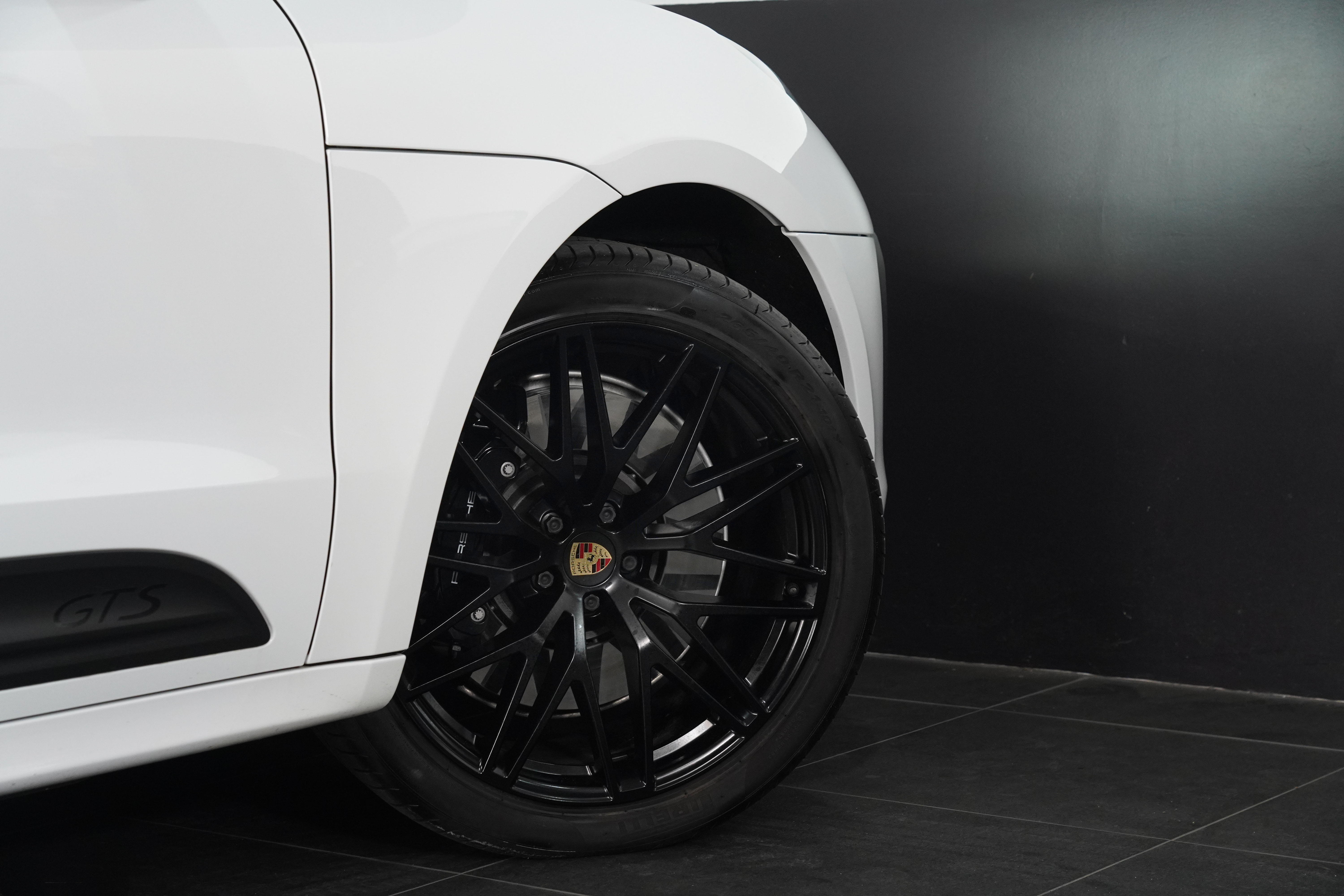 2022 Porsche Macan GTS SUV Image 19