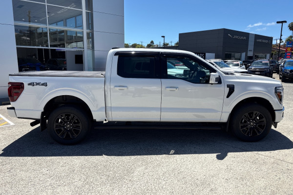 2024 Ford F-150  Platinum Dual Cab Image 2