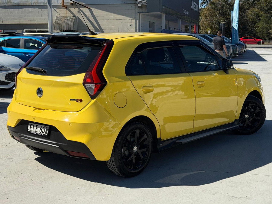 2020 MG MG3 SZP1 Core Hatch Image 17