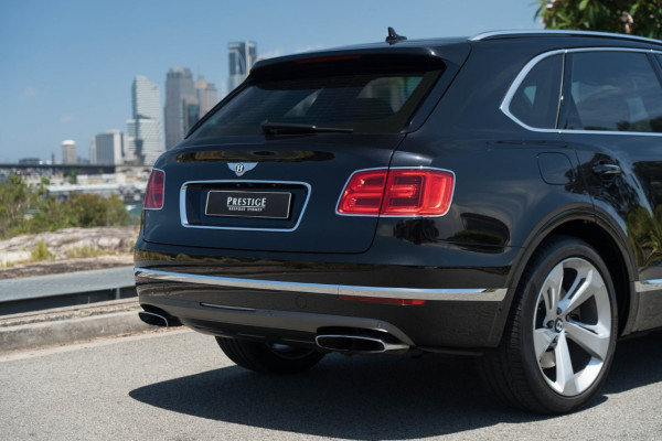 2018 Bentley Bentayga W12 SUV Image 9