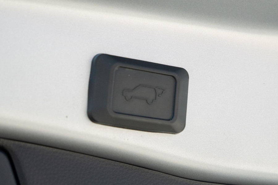 2024 Toyota RAV4 AXAH52R XSE SUV Image 21