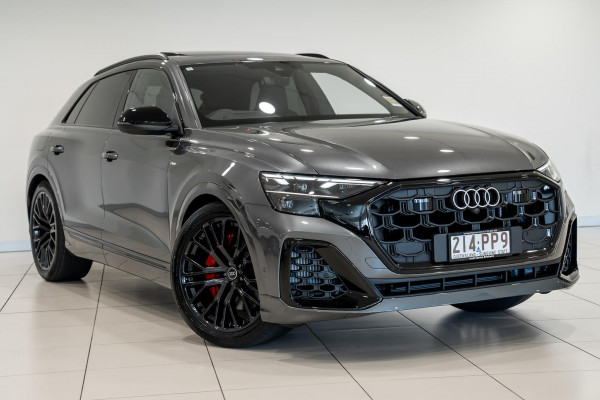 Audi Q8 TFSI e 360kW S line F1