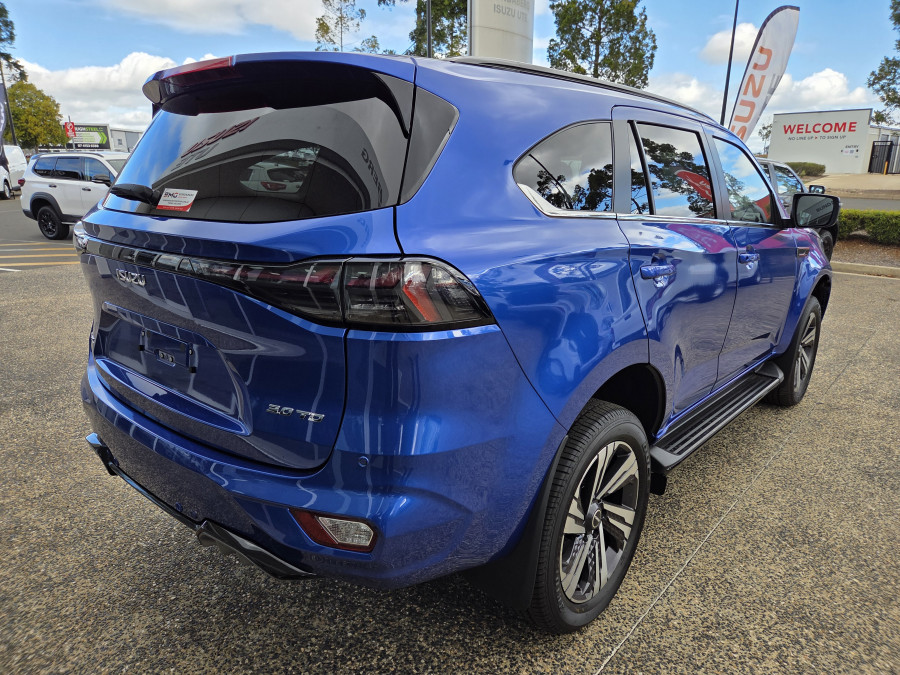 2026 MY25.5 Isuzu MU-X RJ LS-T SUV Image 3