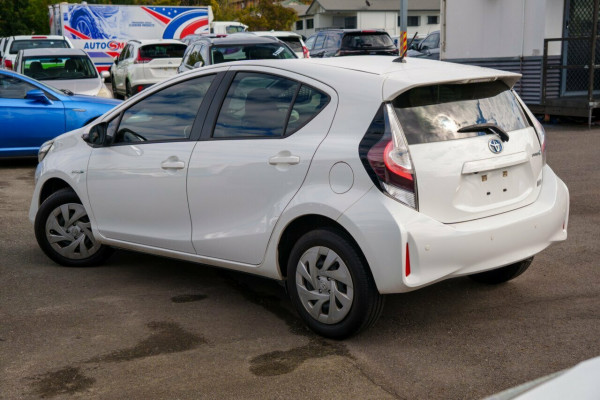 2020 Toyota Prius C NHP10R Hatch Image 2