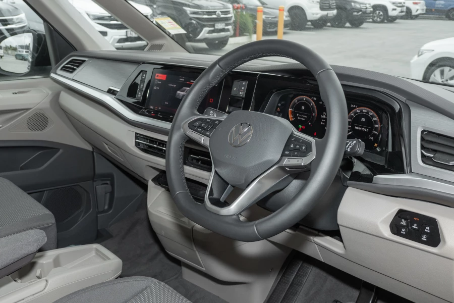 2025 MY26 Volkswagen Multivan T7 TDI360 Life LWB People Mover Image 6
