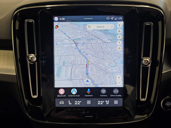 2025 MY26 Volvo XC40 XZ Plus B4 SUV image 10