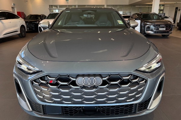 2026 Audi S5 Wagon Image 4