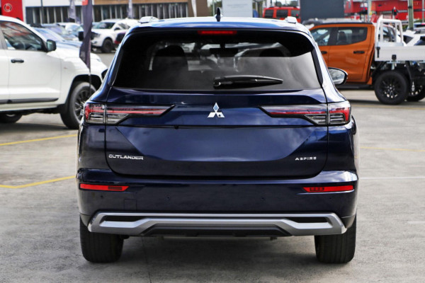2025 Mitsubishi Outlander ZM Aspire SUV Image 3