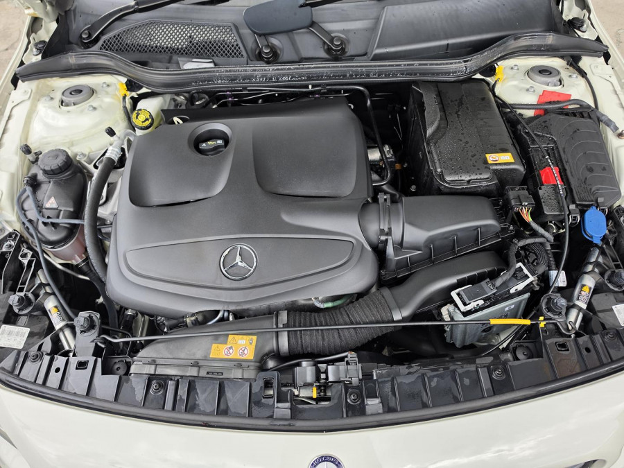 2016 Mercedes-Benz GLA-Class X156 GLA180 SUV Image 36