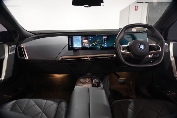 2022 BMW Ix M60 SUV Image 30