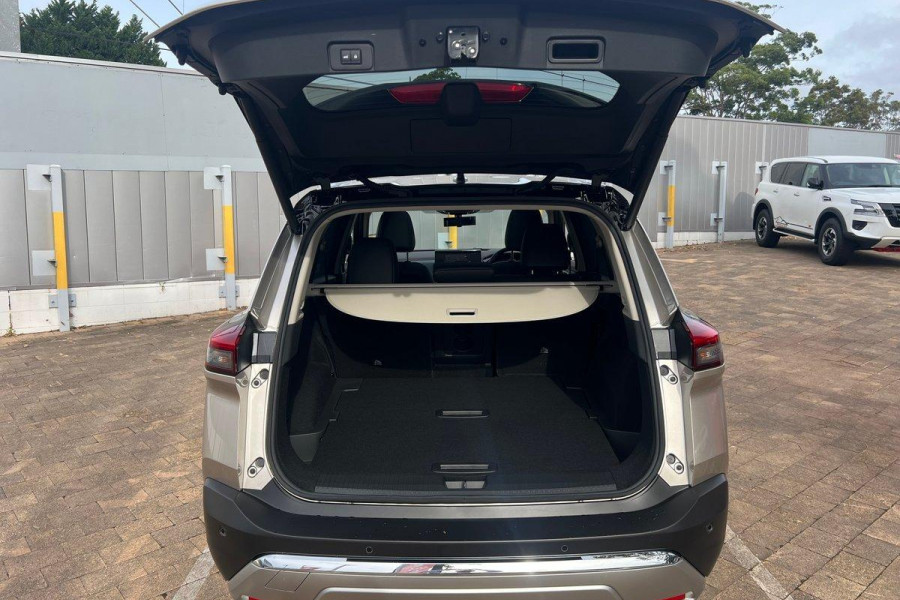 2024 MY25 Nissan X-TRAIL T33 Ti-L e-POWER SUV Image 15