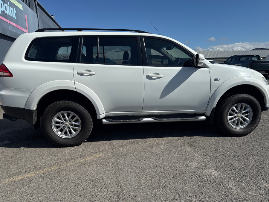 2015 MY14 Mitsubishi Challenger PC Wagon Image 6