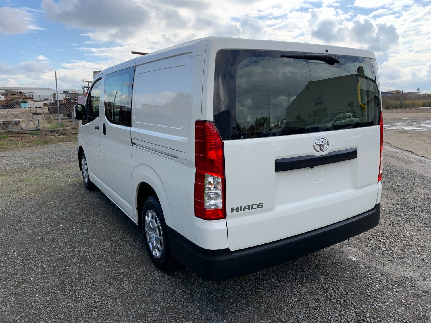 2020 Toyota Hiace GDH300R Van Image 8