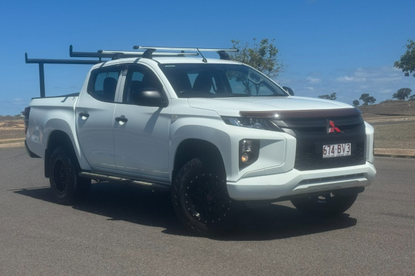 2021 Mitsubishi Triton MR GLX ADAS Ute Image 1