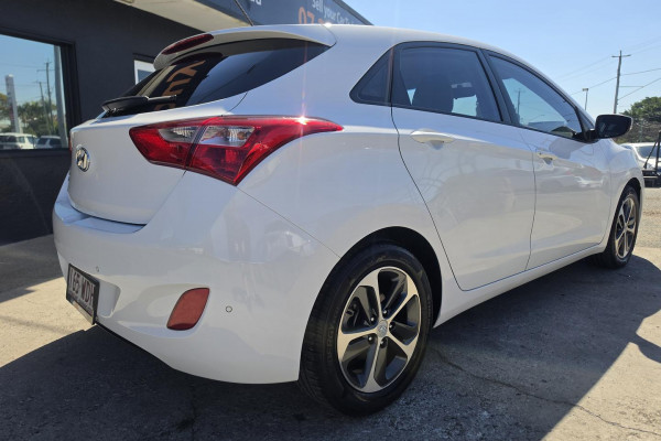 2015 MY16 Hyundai i30 GD3 Series II Active X Hatch Image 7