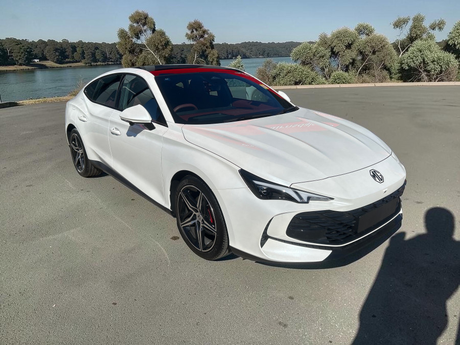 2025 MG MG7 MG7DCTESSE Essence Hatch Image 1