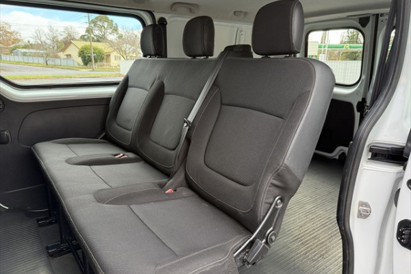 2022 Renault Trafic X82 Crew Lifestyle 125kW Van Image 17