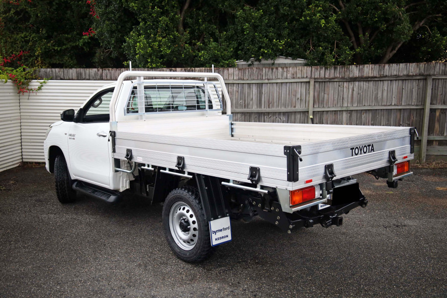 2016 Toyota HiLux  SR 4x4 Single-Cab Cab-Chassis Cab chassis